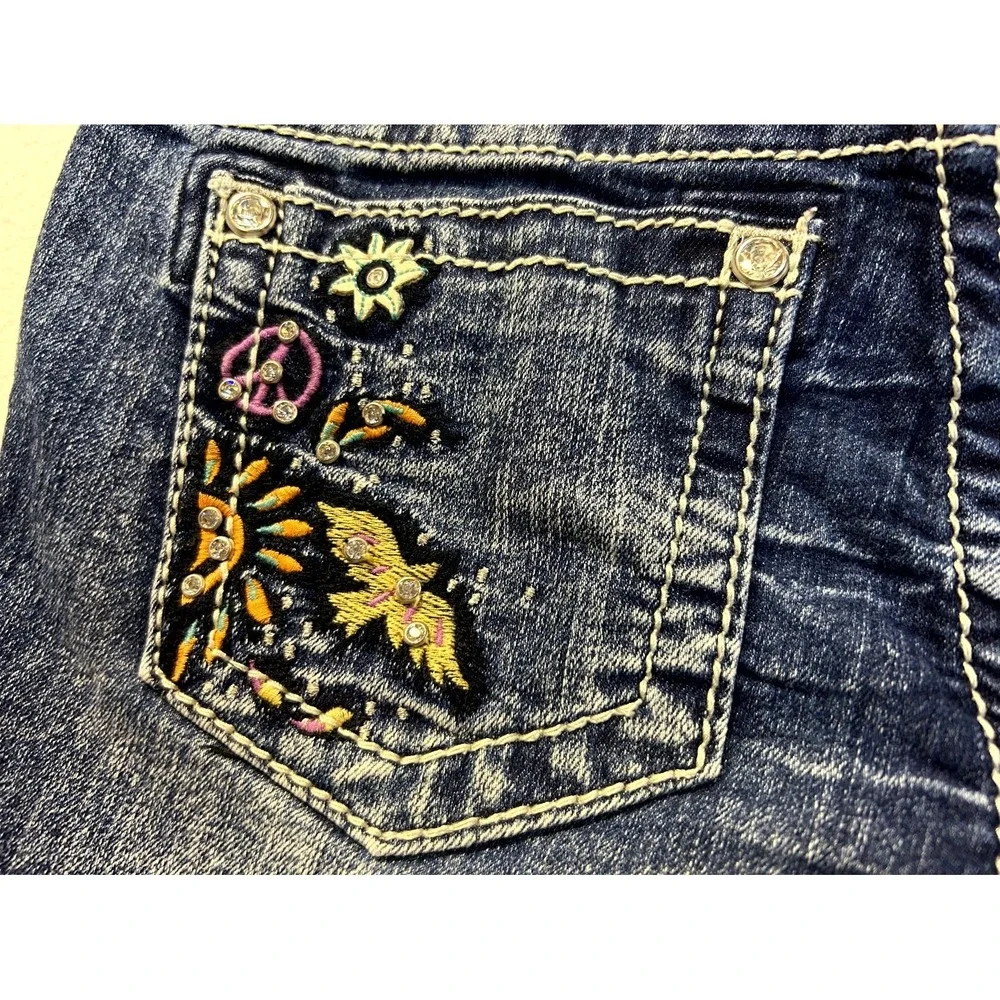 Miss Me Embellished Embroidered Cutoff Denim Shorts Distressed Girls Size 14 - Picture 12 of 15